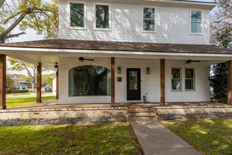 525 Hardeman St in Sealy, TX - Building Photo - Building Photo