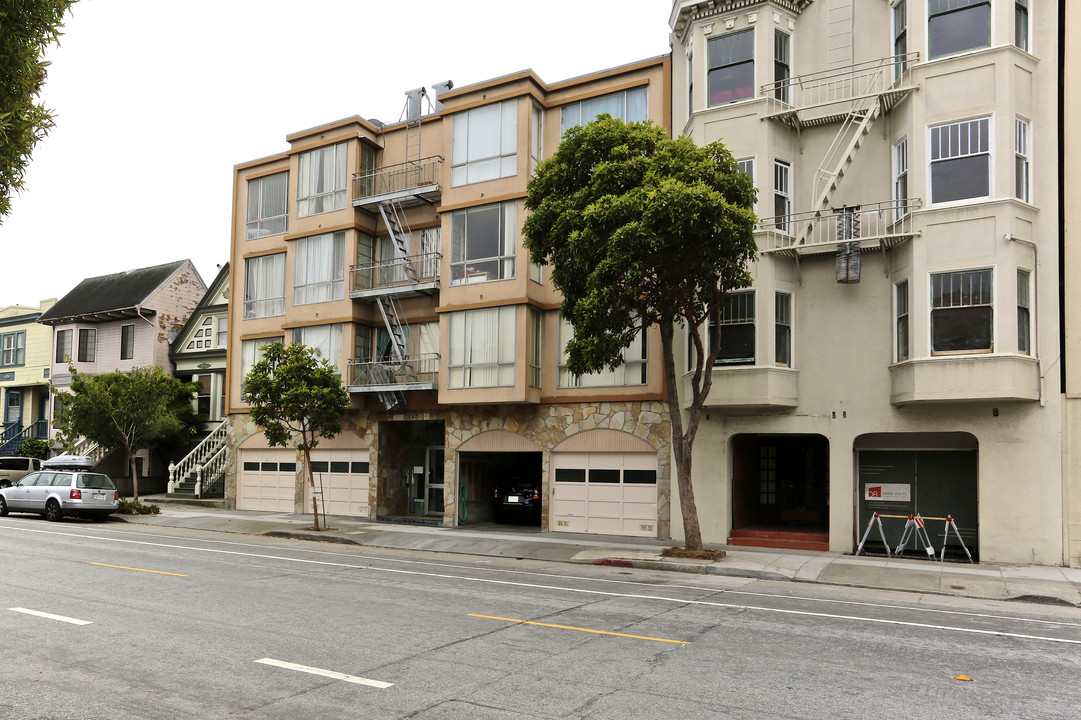 1835 Lake St in San Francisco, CA - Building Photo