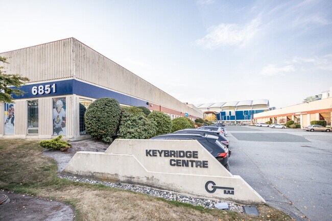 Oval-Residential Tower in Richmond, BC - Building Photo - Building Photo
