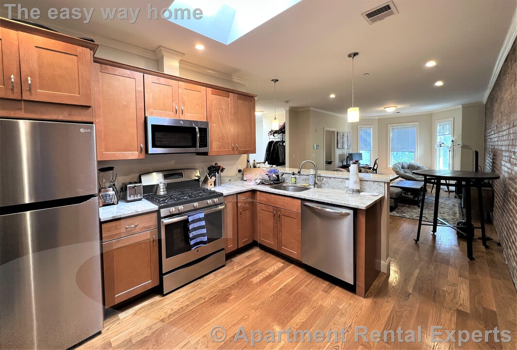 5 Marney St, Unit 3 in Cambridge, MA - Foto de edificio