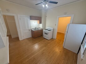 3104 N Fratney St in Milwaukee, WI - Building Photo