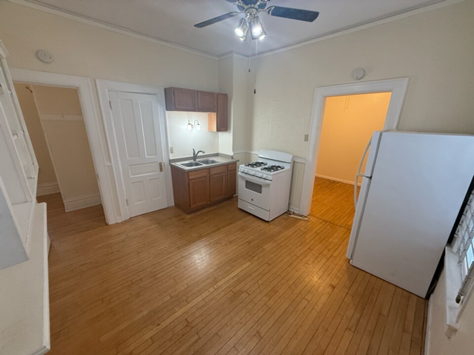 3104 N Fratney St in Milwaukee, WI - Building Photo