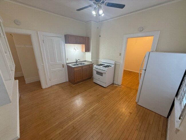 property at 3104 N Fratney St