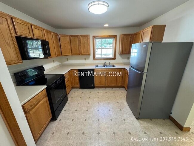 32 Emerson Mill Rd
