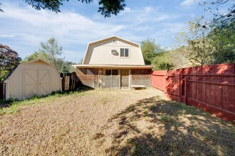 387 Salmon Falls Rd in El Dorado Hills, CA - Building Photo - Building Photo