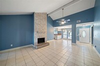 10619 Village Trail Dr in Houston, TX - Building Photo - Building Photo