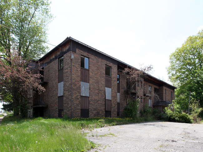 Garden Place Apartments in Warren, OH - Building Photo - Building Photo