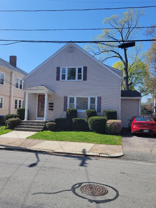 141 4th St, Unit 2nd floor in Providence, RI - Building Photo