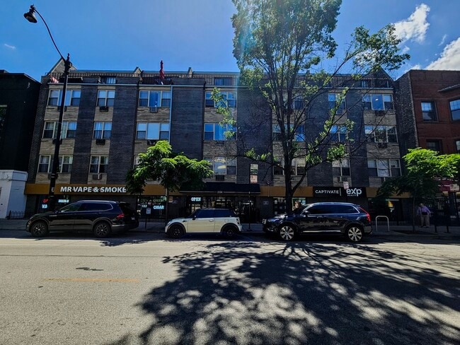 property at 2250 N Lincoln Ave
