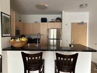 1 Lakeside Dr, Unit 606 in Oakland, CA - Building Photo - Building Photo