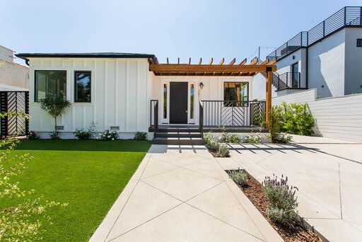 property at 2517 Federal Ave
