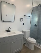 458 Edgewood St, Unit 458 in Inglewood, CA - Building Photo - Building Photo