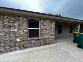 1319 Greens Dr in Gatesville, TX - Building Photo