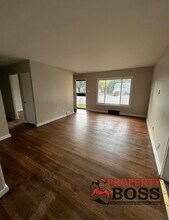 1039 E 11th Ct in Gary, IN - Building Photo - Building Photo