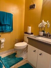 7228 Chesapeake Cir in Boynton Beach, FL - Foto de edificio - Building Photo