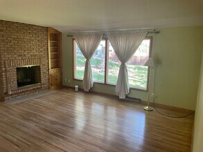 401 Rhode Island Ave S in Minneapolis, MN - Foto de edificio - Building Photo