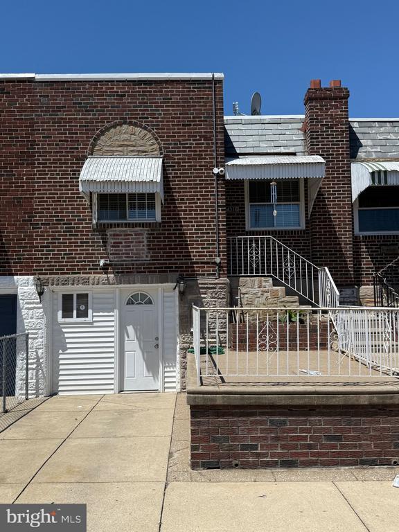property at 4316 Lawndale St
