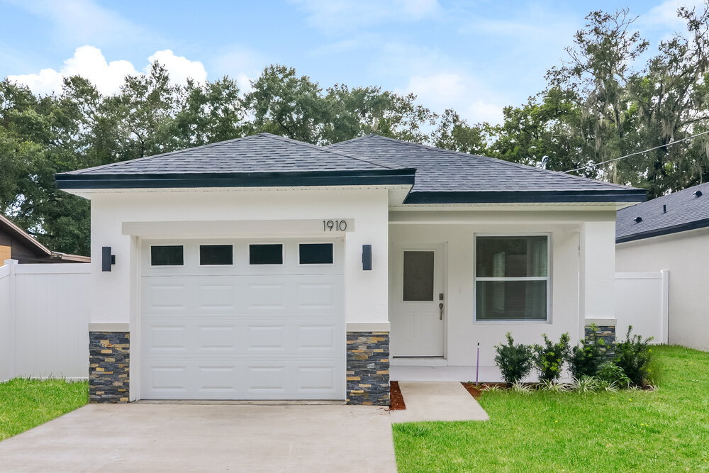 1910 Virginia Ave in Eustis, FL - Foto de edificio