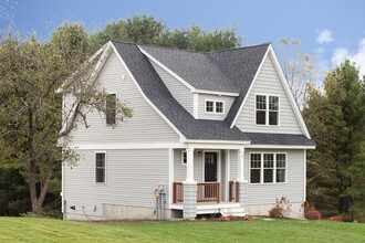 2 Cole Ln in South Berwick, ME - Building Photo - Building Photo