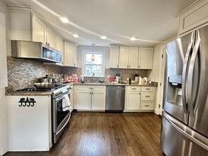 25 Warren Ave in Randolph, MA - Building Photo - Building Photo