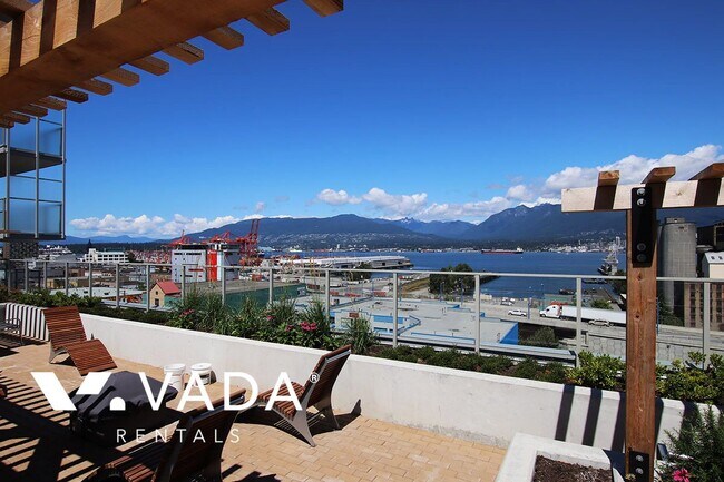 955 E Hastings St in Vancouver, BC - Building Photo - Building Photo