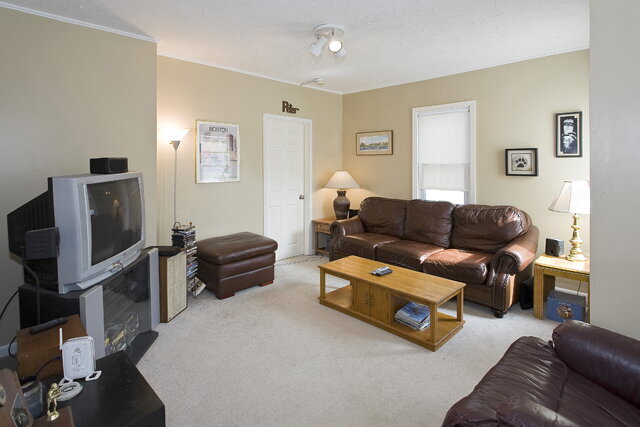 2309 Cole Ave SE in Minneapolis, MN - Foto de edificio - Building Photo