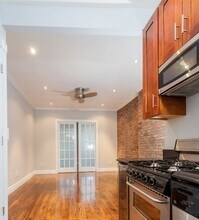 380 E 10th St in New York, NY - Building Photo - Building Photo