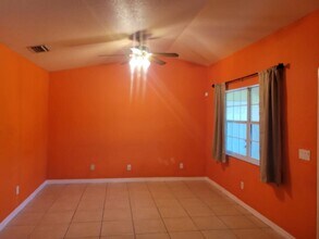 5039 Locke Ln in Lehigh Acres, FL - Building Photo - Building Photo