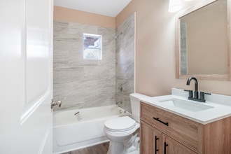 1732 Westhaven Ln, Unit 1730 A in Montgomery, AL - Foto de edificio - Building Photo