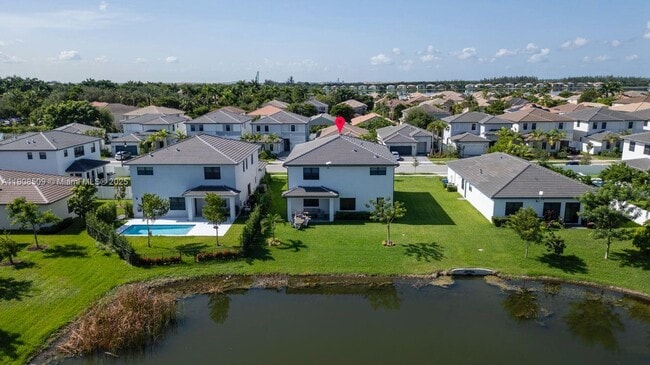 17353 SW 46th St in Miramar, FL - Building Photo - Building Photo