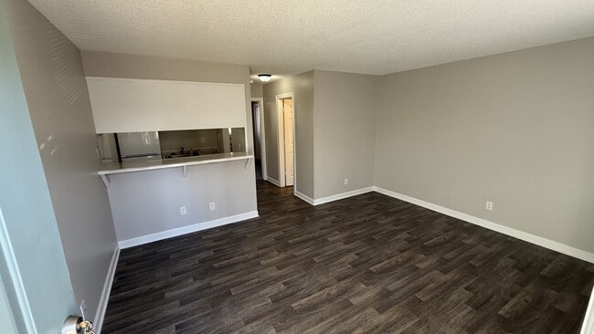 Pepper Tree Apartments