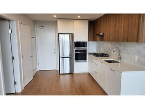 13359 Old Yale Rd in Surrey, BC - Building Photo - Building Photo