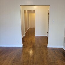 6725 S Clyde Ave in Chicago, IL - Building Photo - Building Photo