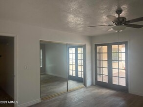 1733 N La Rosa Dr in Tempe, AZ - Foto de edificio - Building Photo