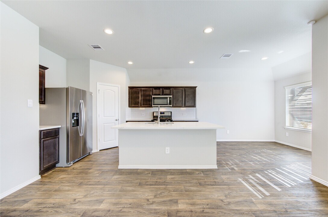 21335 Hendricks Holw Ln in Katy, TX - Foto de edificio