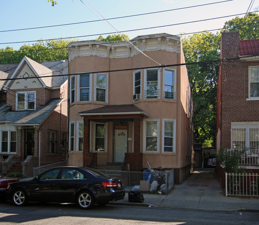 20 Bulwer Pl in Brooklyn, NY - Building Photo