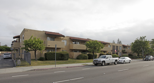 Chapman Village in Garden Grove, CA - Building Photo - Building Photo