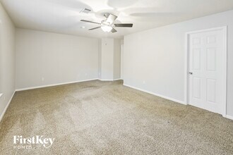 1402 Green Tree Dr in Tomball, TX - Building Photo - Building Photo