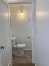 7735 Isabel Dr in Cotati, CA - Foto de edificio - Building Photo