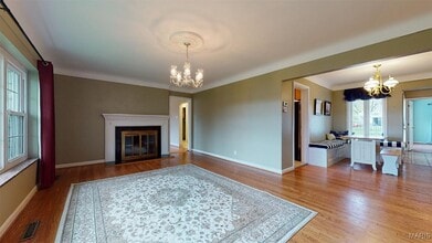 31 S Tealwood Dr in Creve Coeur, MO - Building Photo - Building Photo