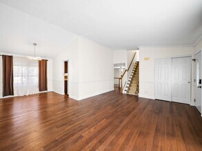 97 E Harbor Dr in Lake Zurich, IL - Building Photo - Building Photo