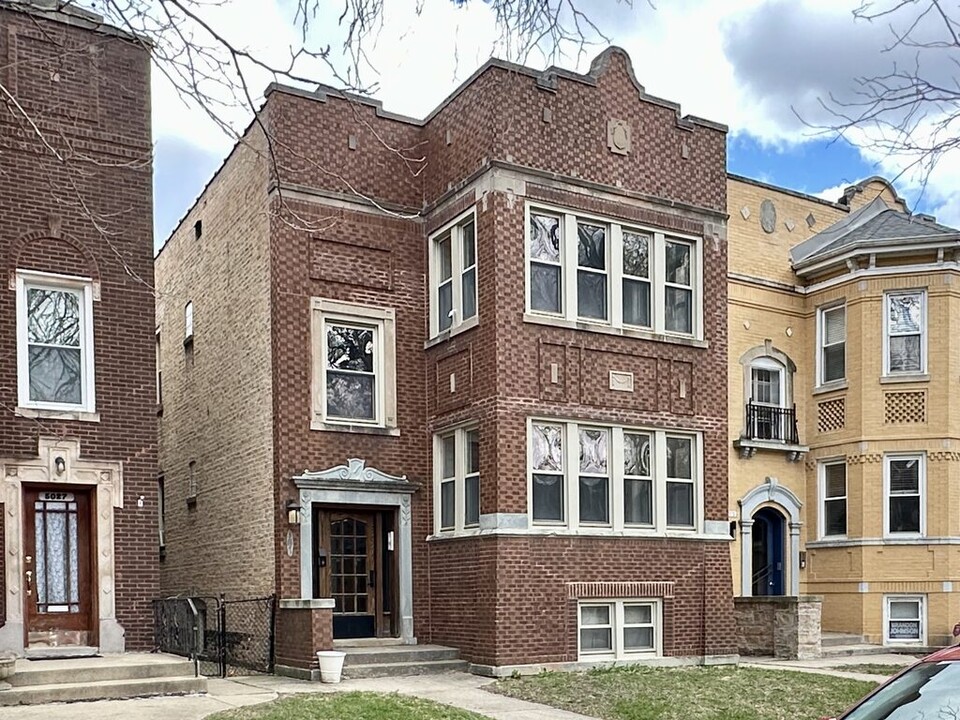 5023 N Ridgeway Ave in Chicago, IL - Building Photo