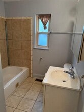 1539 Piedmont Rd in Charleston, WV - Building Photo - Building Photo