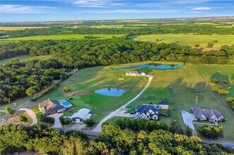 390 Paxton Rd in Gunter, TX - Building Photo - Building Photo
