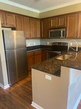 155 Dr. Michael Debakey Drive in Lake Charles, LA - Foto de edificio - Interior Photo