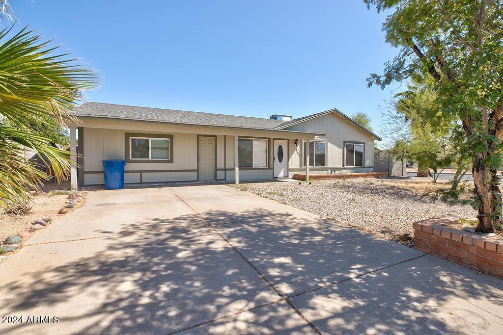 802 W Westchester Ave in Tempe, AZ - Building Photo