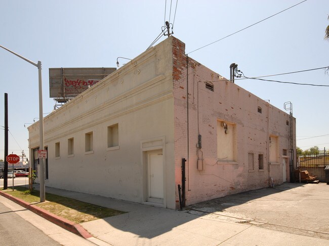 1155 Beachwood Ave in Los Angeles, CA - Building Photo - Building Photo