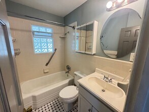 1354 Johnston St SE in Grand Rapids, MI - Building Photo - Building Photo