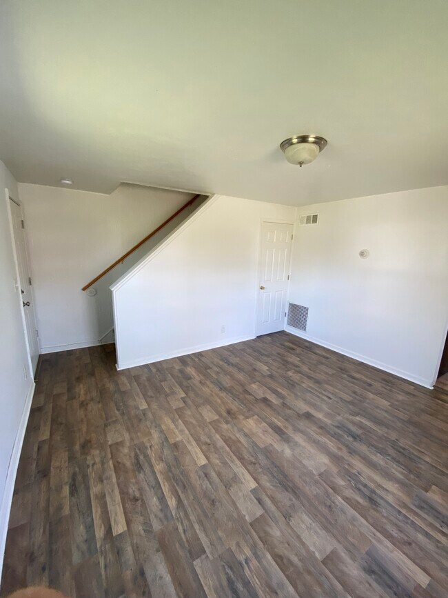 property at 9538 Cloverleaf Rd