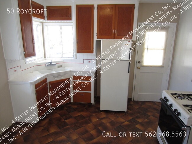 50 Roycroft Ave in Long Beach, CA - Building Photo - Building Photo
